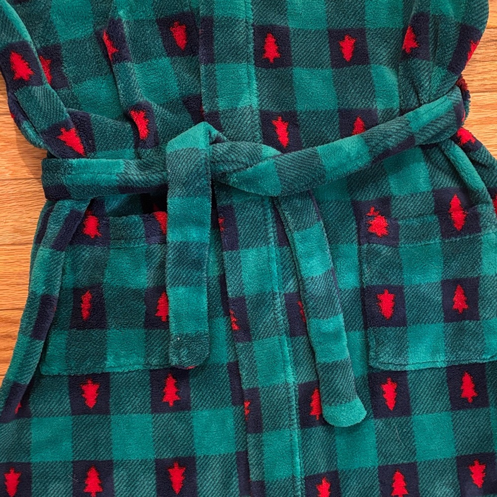 Lands' End Green and Red Plaid Holiday Kids Tie Robe - Picture 4 of 5